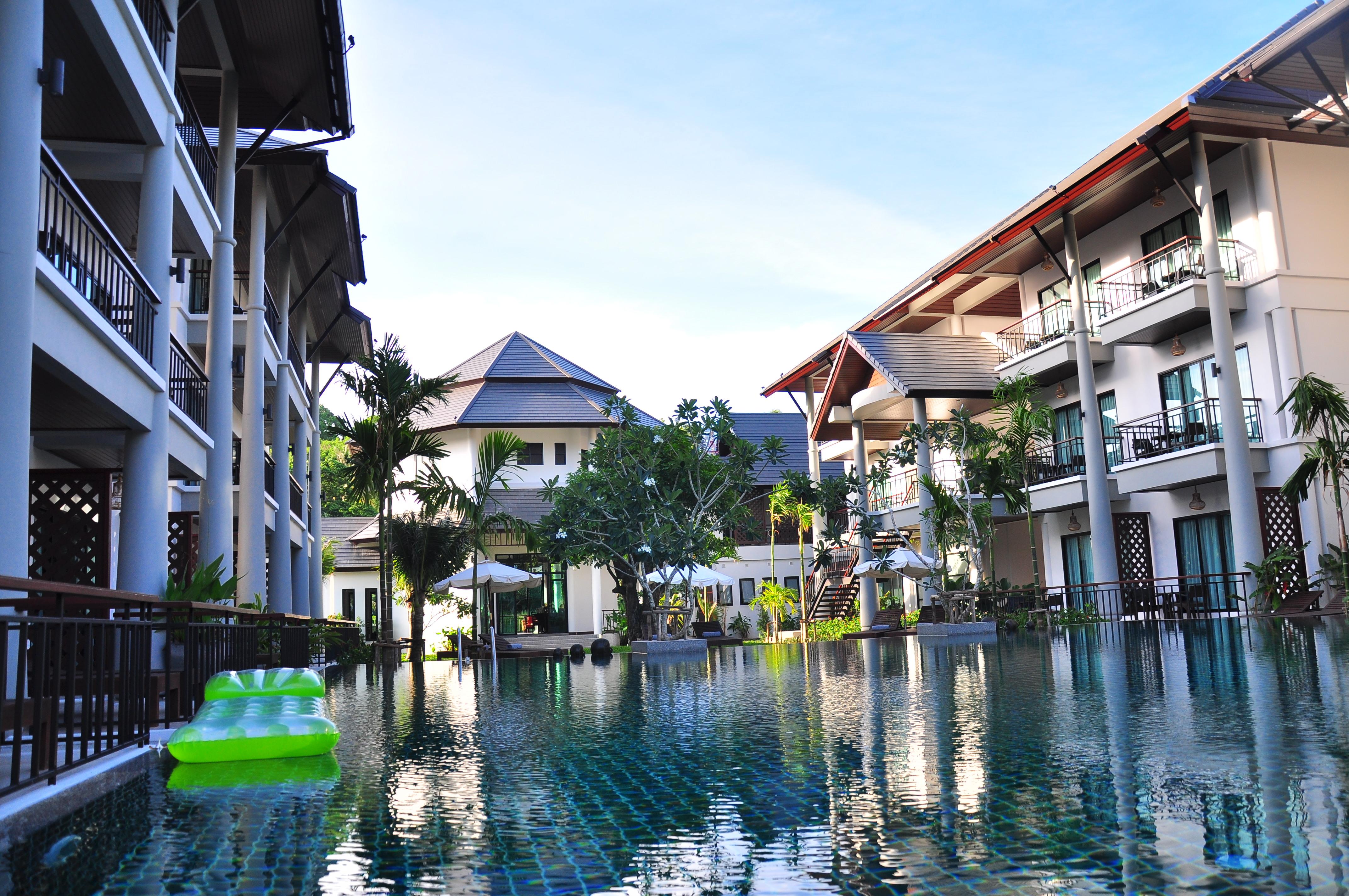 Navatara Phuket Resort Rawai Extérieur photo