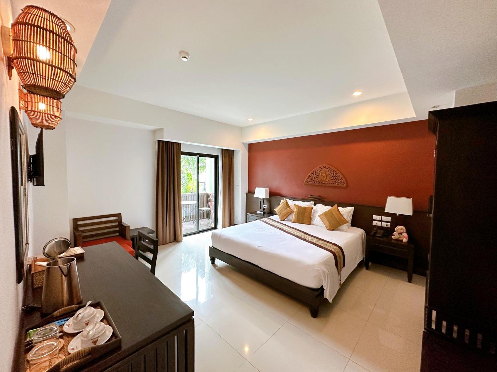 Navatara Phuket Resort Rawai Extérieur photo