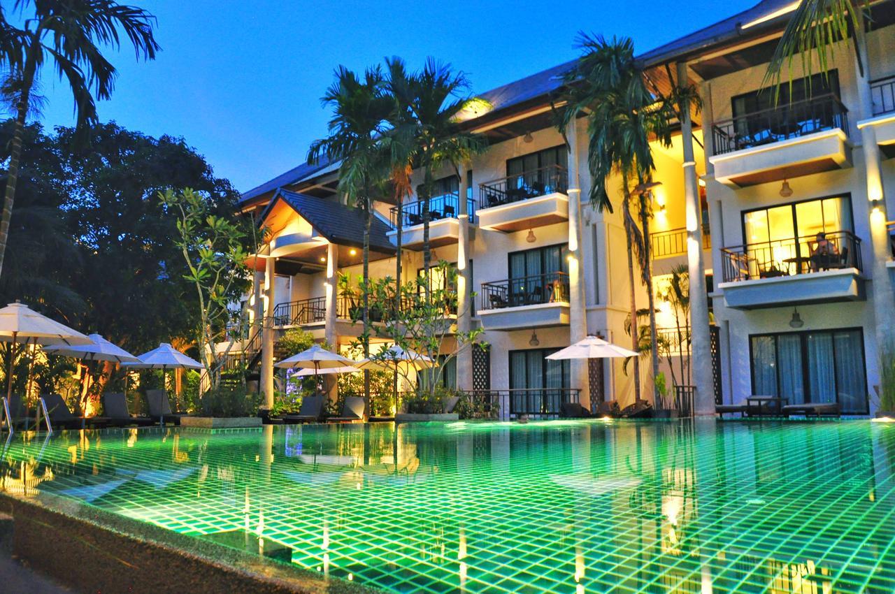 Navatara Phuket Resort Rawai Extérieur photo