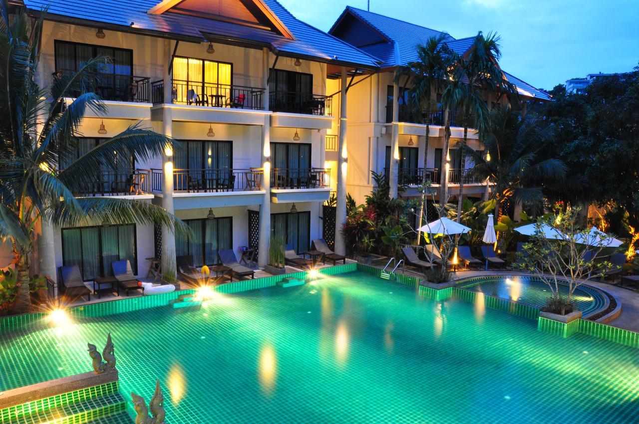 Navatara Phuket Resort Rawai Extérieur photo