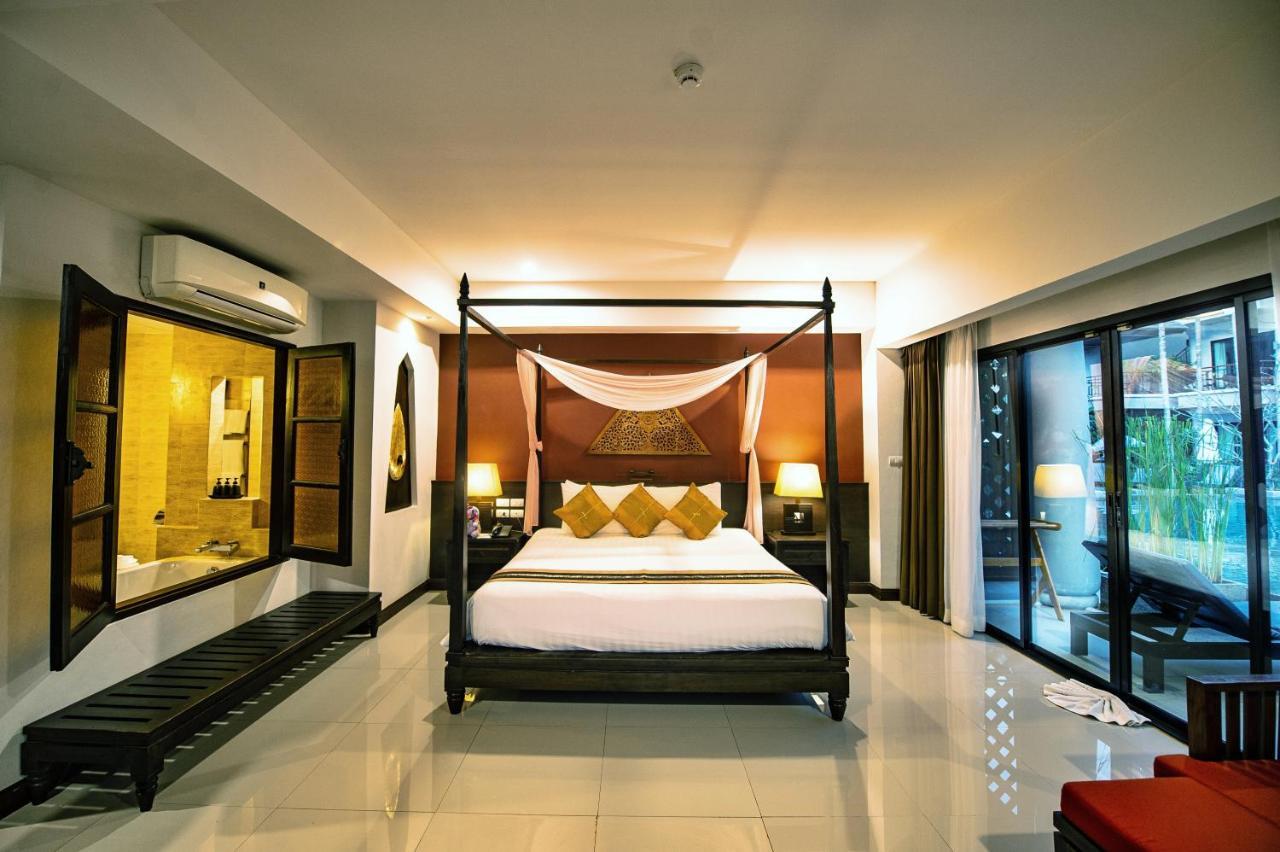 Navatara Phuket Resort Rawai Extérieur photo